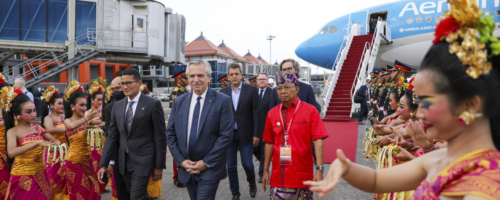 El presidente Alberto Fernández encabeza la comitiva argentina en la cumbre del G20 en Indonesia - Sputnik Mundo, 1920, 14.11.2022