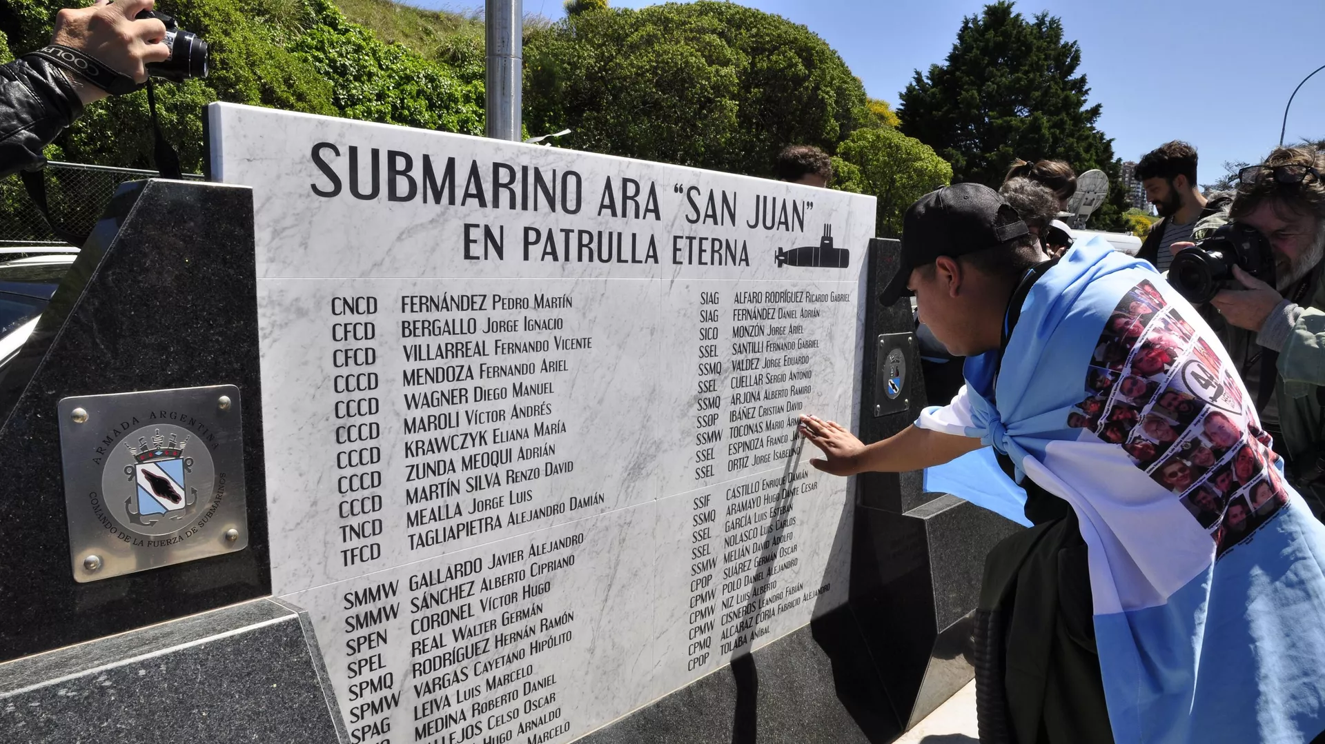 Placa que recuerda a los tripulantes del submarino ARA San Juan Placa que recuerda a los tripulantes del submarino ARA San Juan - Sputnik Mundo, 1920, 15.11.2022