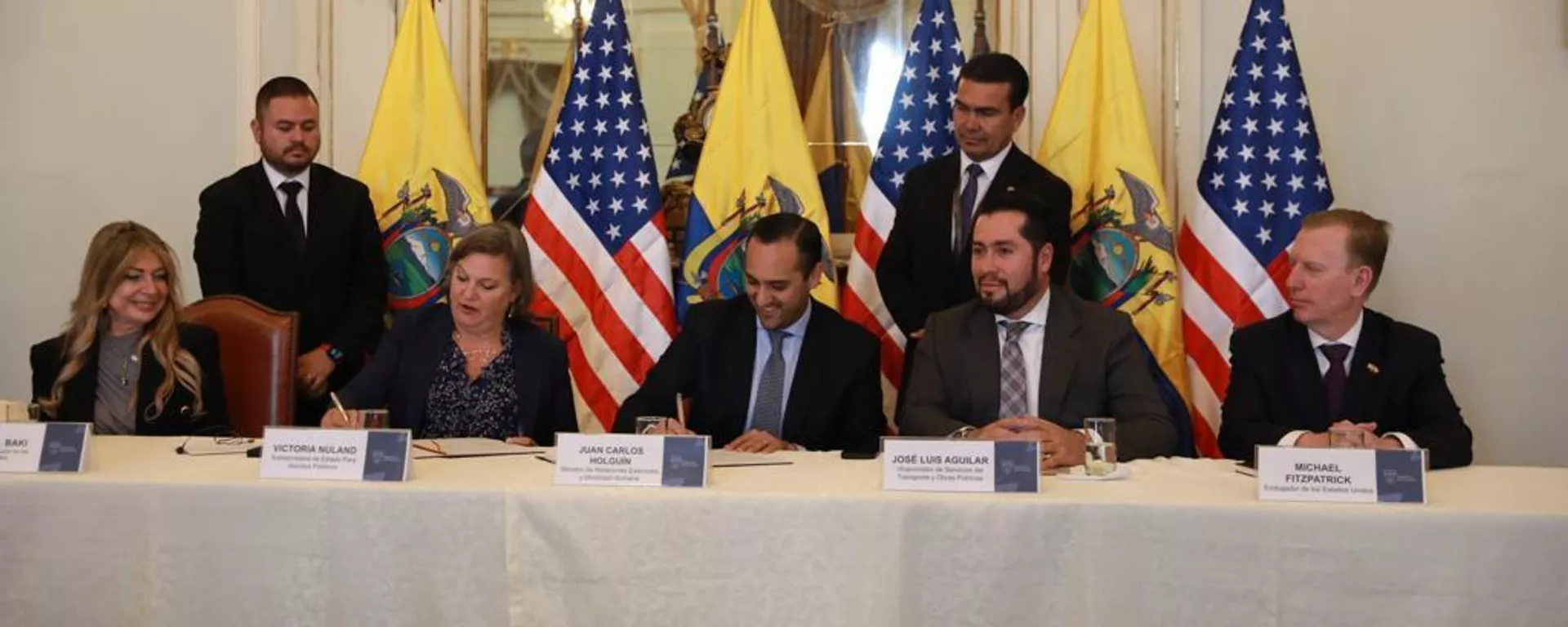 Firma de un convenio de cielos abiertos entre Estados Unidos y Ecuador. - Sputnik Mundo, 1920, 12.01.2024