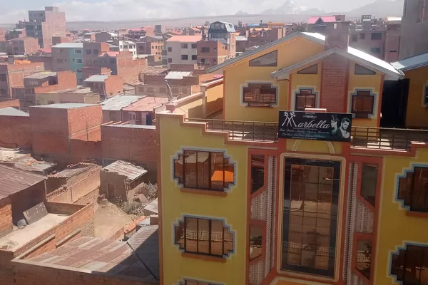 Los 'cholets' de El Alto, en Bolivia Los 'cholets' de El Alto, en Bolivia - Sputnik Mundo