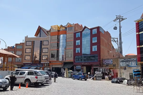Los 'cholets' de El Alto, en Bolivia Los 'cholets' de El Alto, en Bolivia - Sputnik Mundo