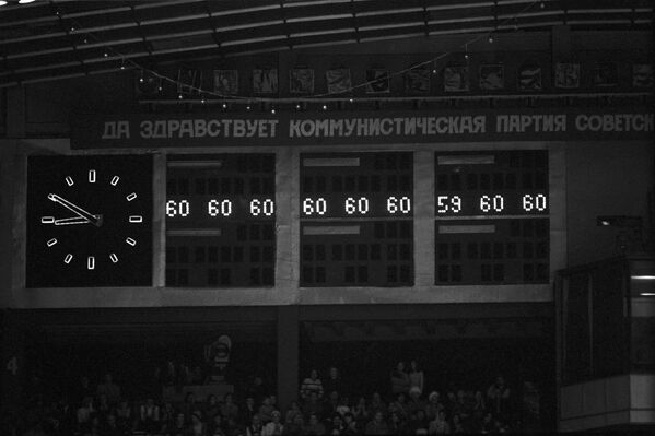 En 1976, en la ciudad austriaca de Innsbruck, Gorshkov y Pajómova se convirtieron en los primeros campeones olímpicos de invierno de patinaje artístico sobre hielo. Ese mismo año, Gorshkov y Pajómova pusieron fin a sus carreras deportivas.En la foto: partituras para la ejecución del patinaje sobre hielo de Aleksandr Gorshkov y Liudmila Pajómova. - Sputnik Mundo