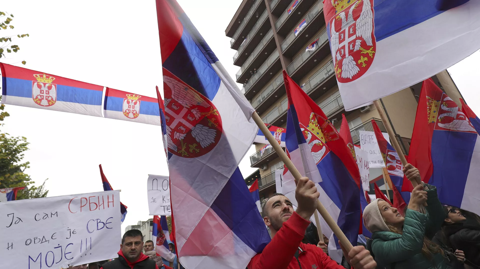 Protestas de serbios de Kosovo en Mitrovica Protestas de serbios de Kosovo en Mitrovica - Sputnik Mundo, 1920, 22.11.2022