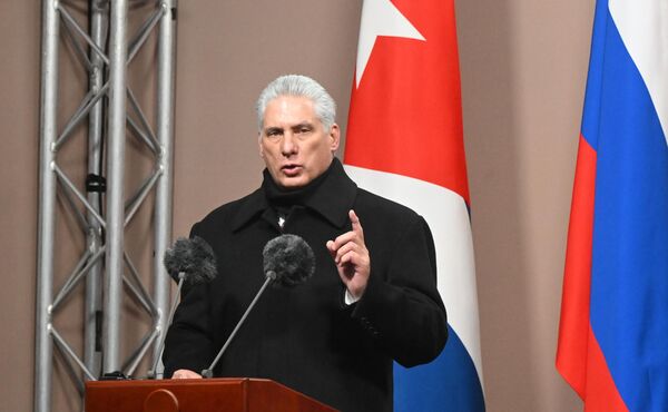Por su parte, el presidente cubano, Miguel Díaz-Canel Bermúdez, aseguró que la nueva generación de cubanos en el poder está comprometida con la continuidad de la amistad con Rusia. Por su parte, el presidente cubano, Miguel Díaz-Canel Bermúdez, aseguró que la nueva generación de cubanos en el poder está comprometida con la continuidad de la amistad con Rusia. - Sputnik Mundo