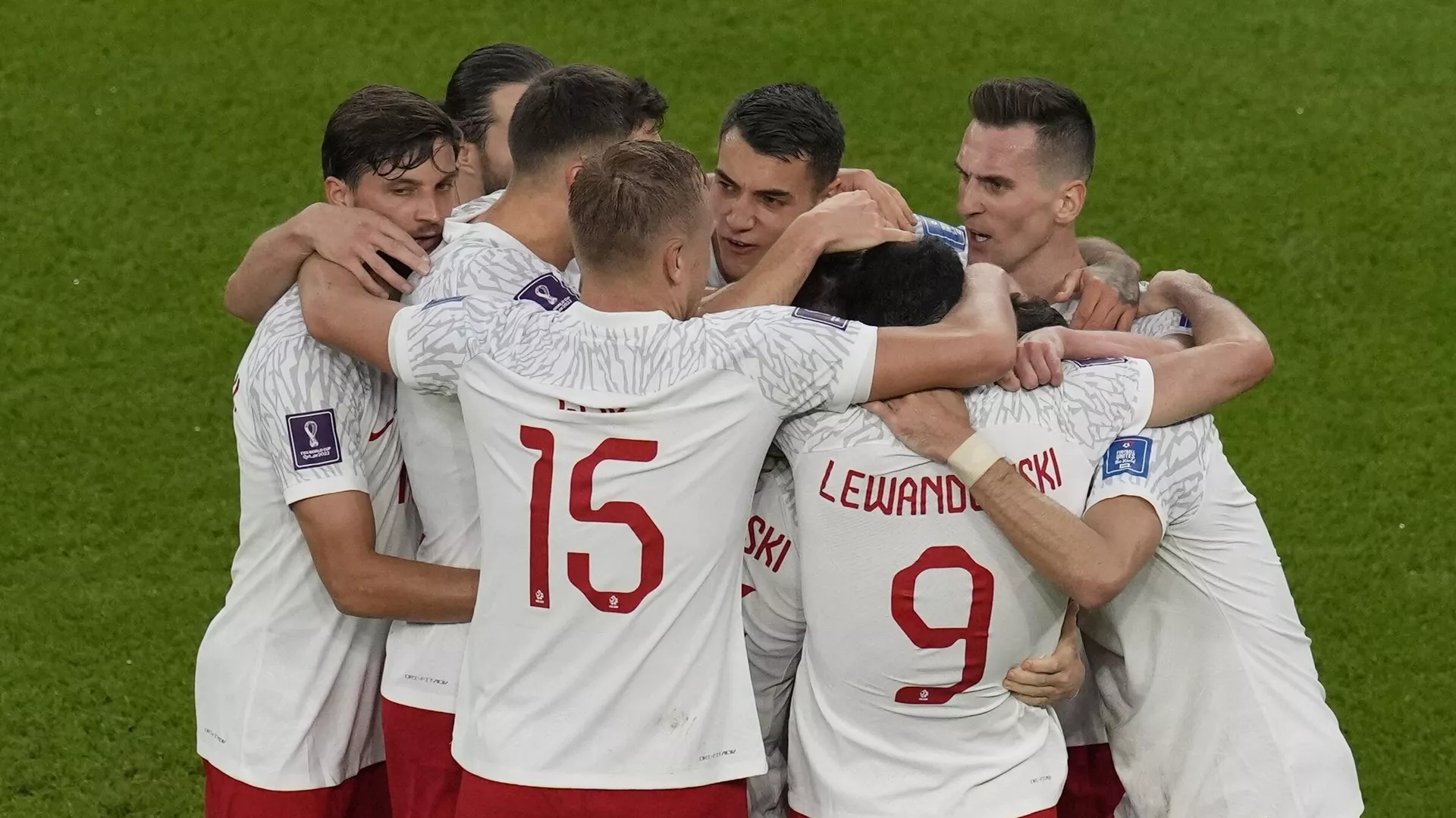 Polonia derrota 2-0 a Arabia Saudí con el primer gol de Lewandowski en un Mundial Polonia derrota 2-0 a Arabia Saudí con el primer gol de Lewandowski en un Mundial - Sputnik Mundo, 1920, 26.11.2022