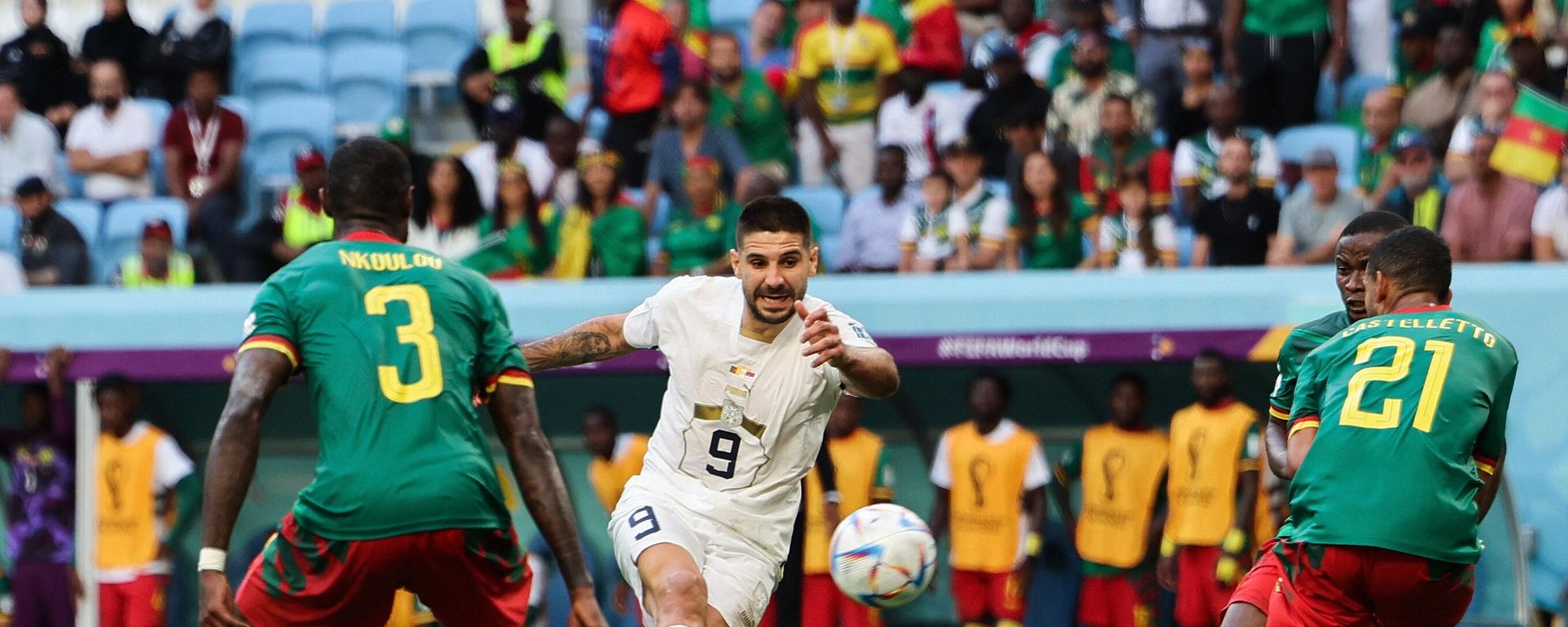 Mundial en Catar 2022: Camerún empató 3-3 con Serbia Mundial en Catar 2022: Camerún empató 3-3 con Serbia - Sputnik Mundo, 1920, 28.11.2022