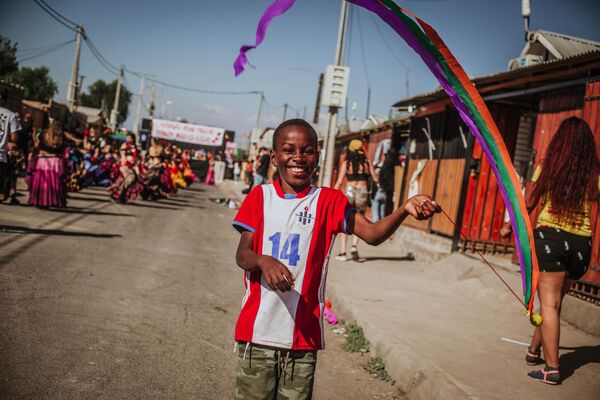 Proyecto Amar Migrar, fundación que trabaja en Chile para mejorar la vida de decenas de niños migrantes y sus familias - Sputnik Mundo