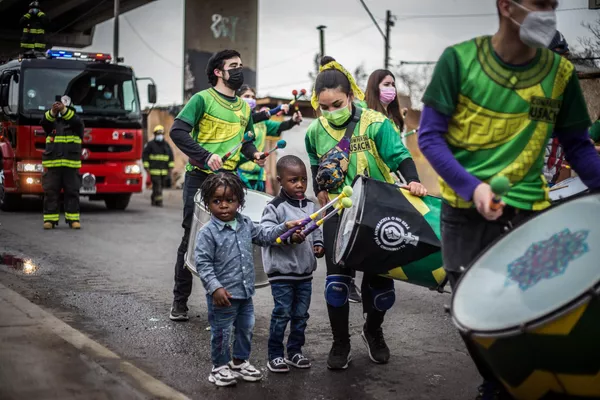 Proyecto Amar Migrar, fundación que trabaja en Chile para mejorar la vida de decenas de niños migrantes y sus familias Proyecto Amar Migrar, fundación que trabaja en Chile para mejorar la vida de decenas de niños migrantes y sus familias - Sputnik Mundo