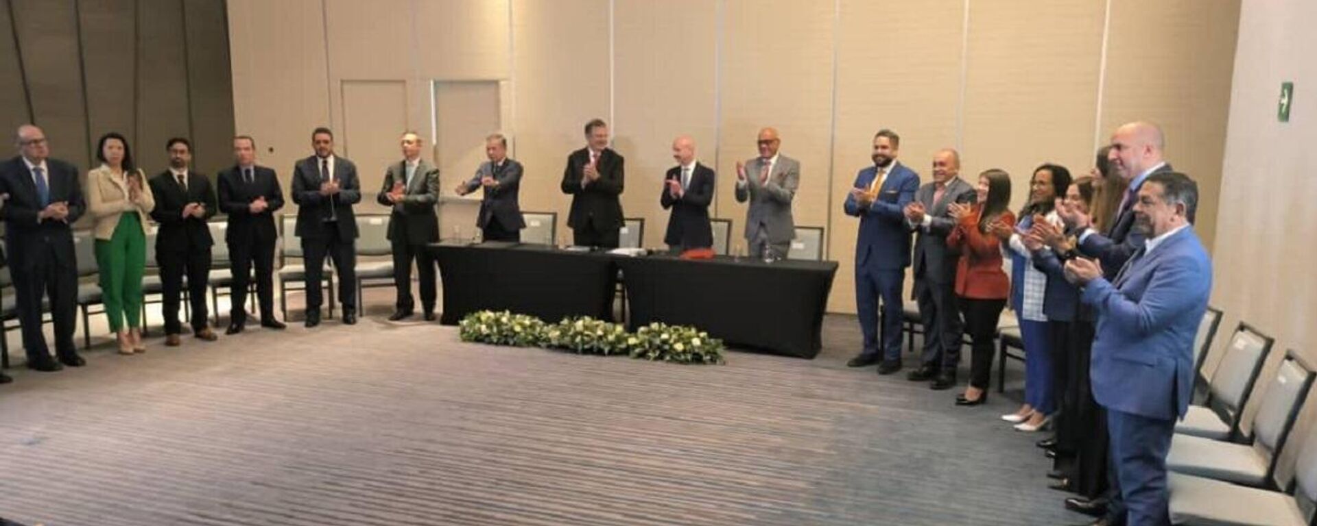 Mesa de diálogo entre el Gobierno de Venezuela y la oposición - Sputnik Mundo, 1920, 29.11.2022