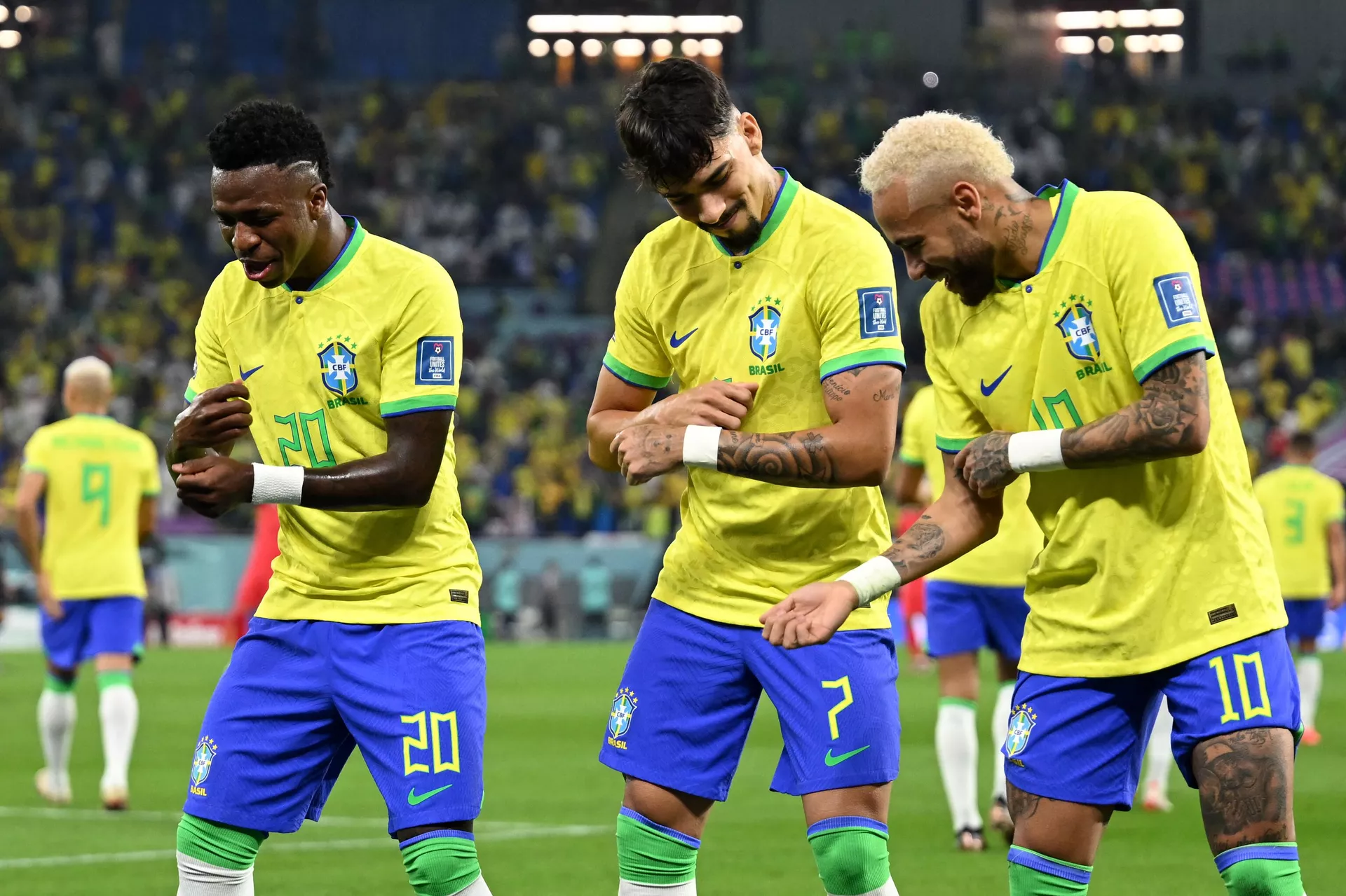 Vinícius Junior, Plaquetá y Neymar celebran su victoria ante Corea del Sur en Catar 2022 Vinícius Junior, Plaquetá y Neymar celebran su victoria ante Corea del Sur en Catar 2022 - Sputnik Mundo, 1920, 05.12.2022