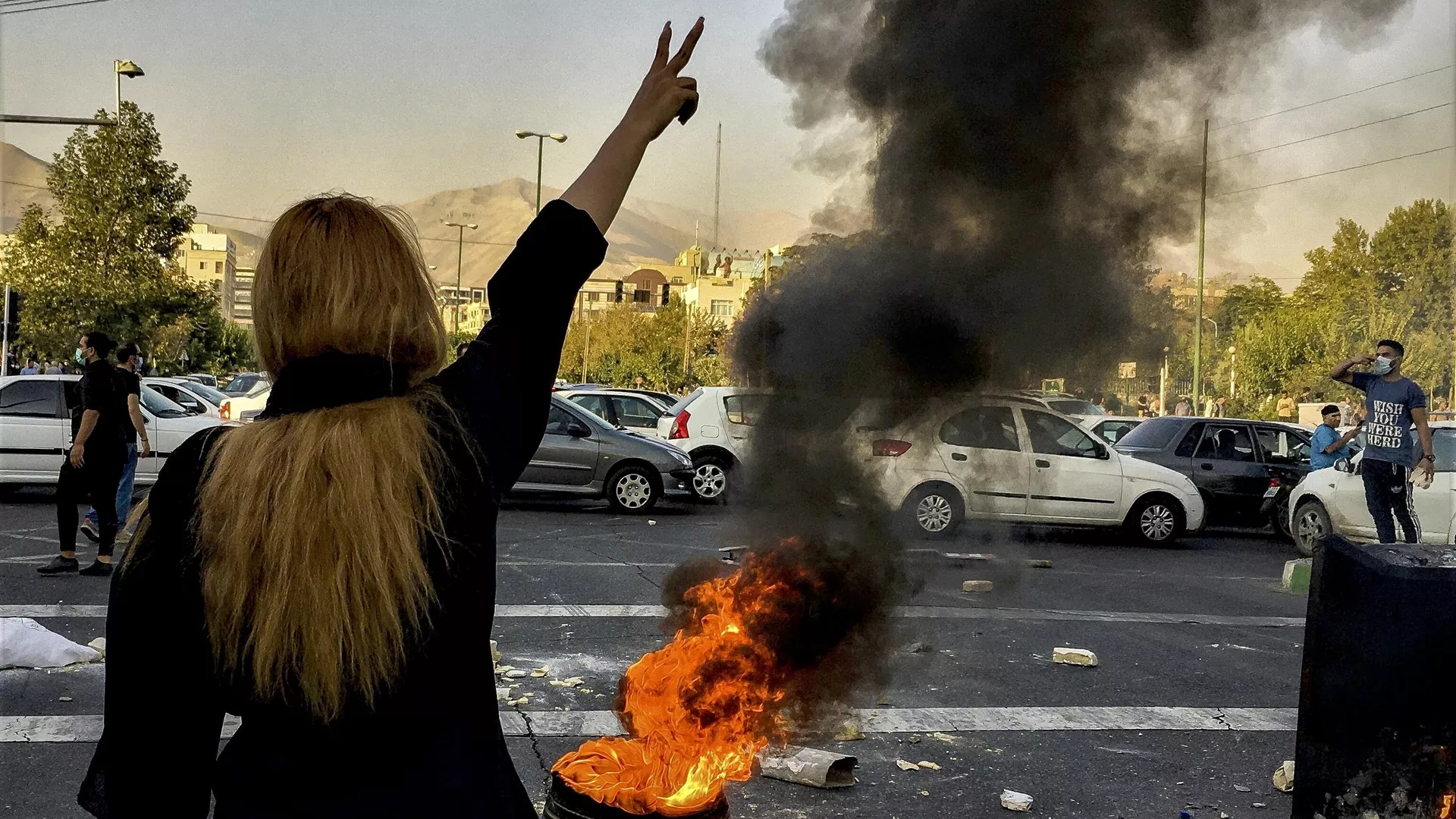 Protesta en Teherán, Irán por la muerte de Mahsa Amini Protesta en Teherán, Irán por la muerte de Mahsa Amini - Sputnik Mundo, 1920, 10.12.2022