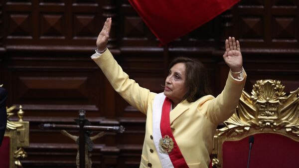 Dina Boluarte, presidenta de Perú - Sputnik Mundo