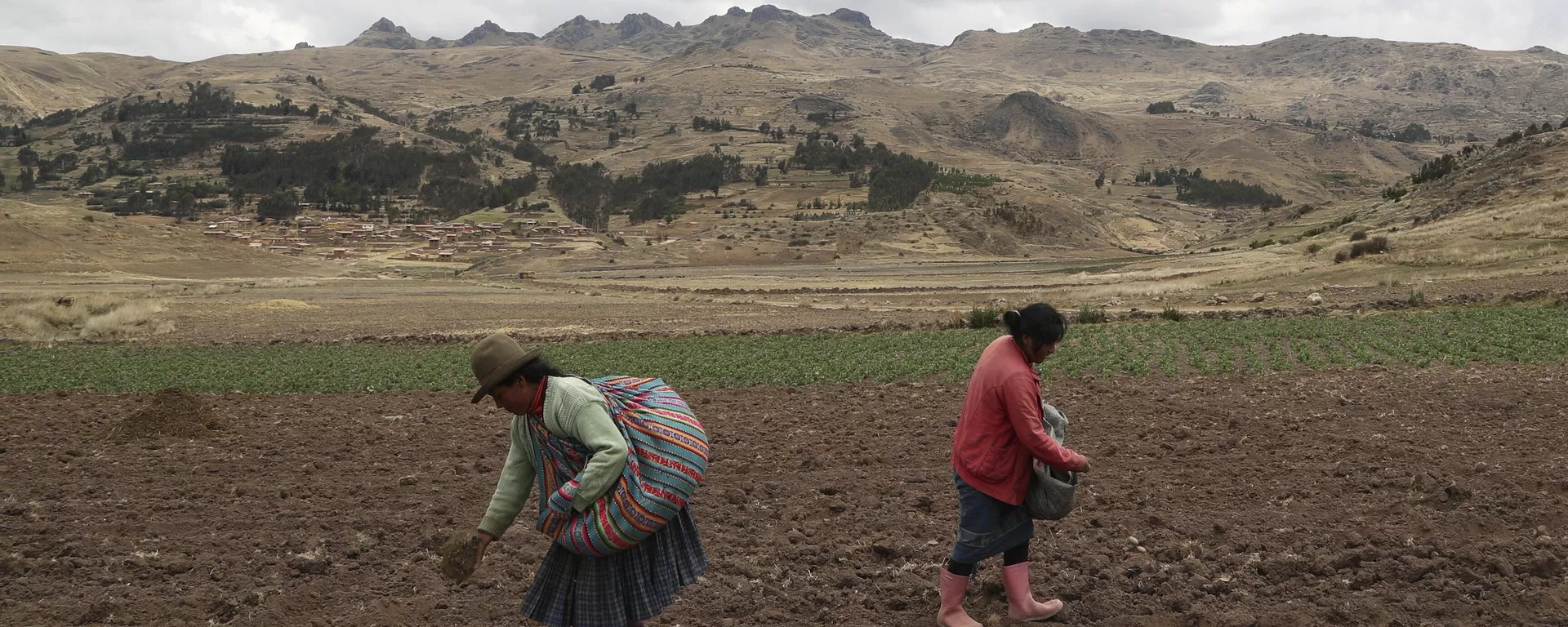 Unas campesinas de Perú Unas campesinas de Perú - Sputnik Mundo, 1920, 12.12.2022