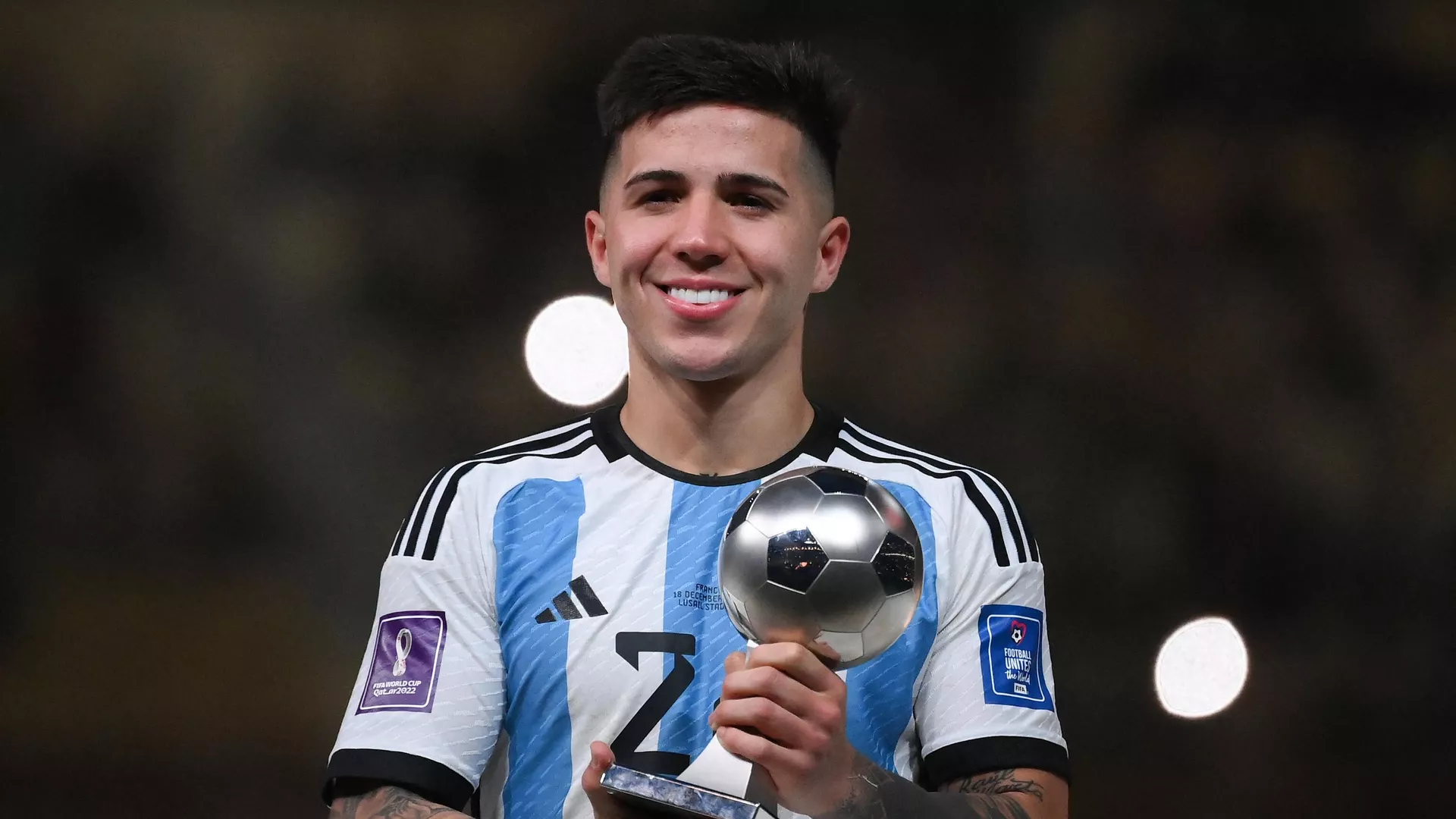 Enzo Fernández, centrocampista de la selección argentina, que ganó el trofeo al Mejor jugador joven del Mundial de Catar 2022