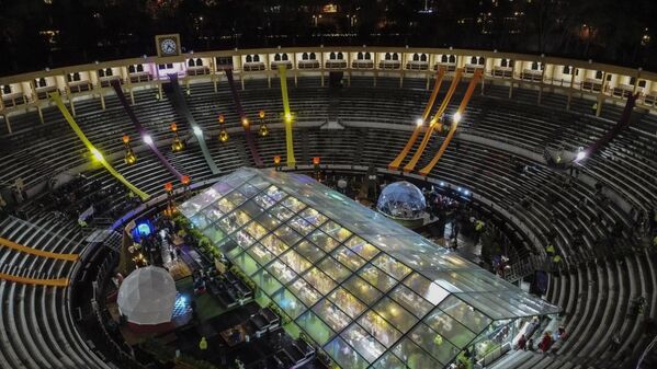 Una feria navideña en el interior del edificio La Santamaría de Bogotá, Colombia. - Sputnik Mundo