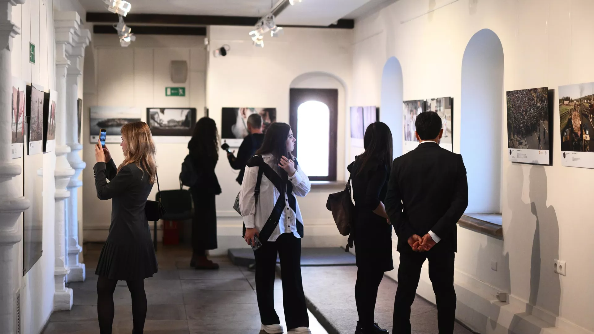 La exposición de los ganadores del Concurso Internacional de Fotoperiodismo Andréi Stenin La exposición de los ganadores del Concurso Internacional de Fotoperiodismo Andréi Stenin - Sputnik Mundo, 1920, 22.12.2022