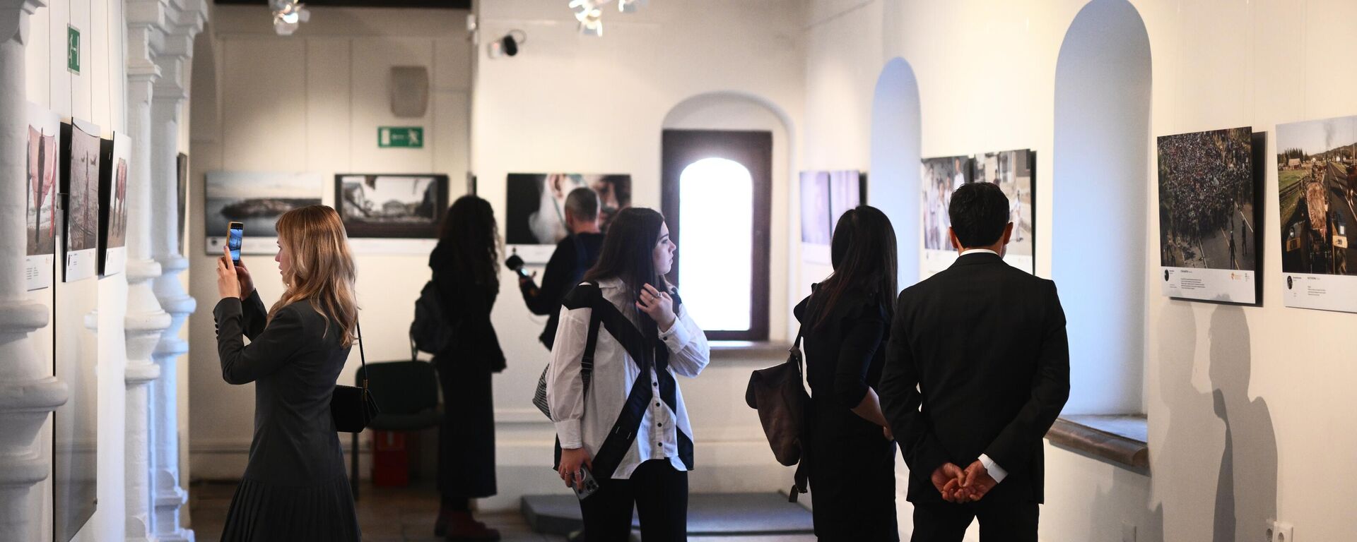 La exposición de los ganadores del Concurso Internacional de Fotoperiodismo Andréi Stenin - Sputnik Mundo, 1920, 22.12.2022