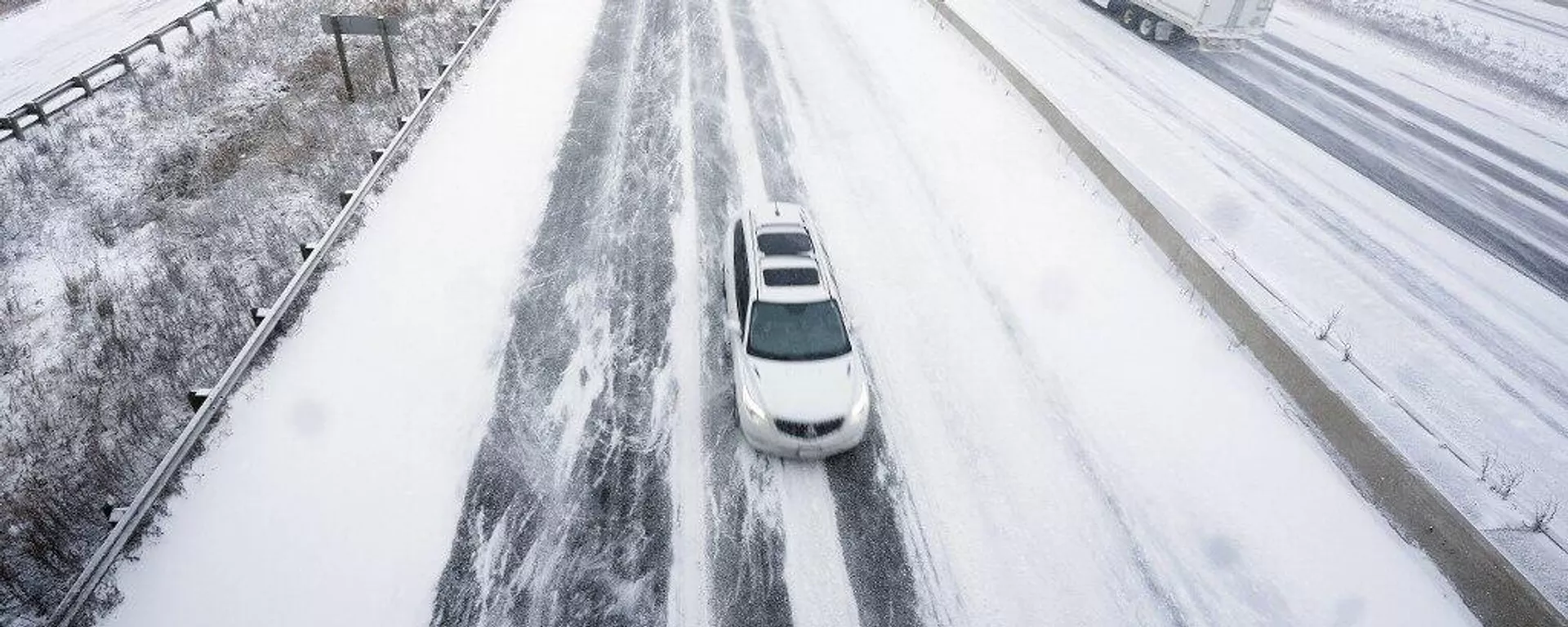 La tormenta invernal ha cobrado la vida de más de una decena de personas en EEUU. La tormenta invernal ha cobrado la vida de más de una decena de personas en EEUU. - Sputnik Mundo, 1920, 24.12.2022