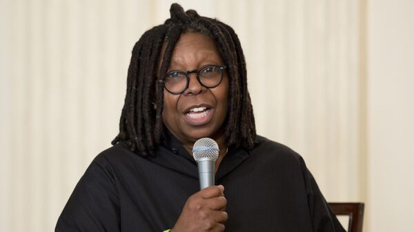 La actriz estadounidense Whoopi Goldberg - Sputnik Mundo