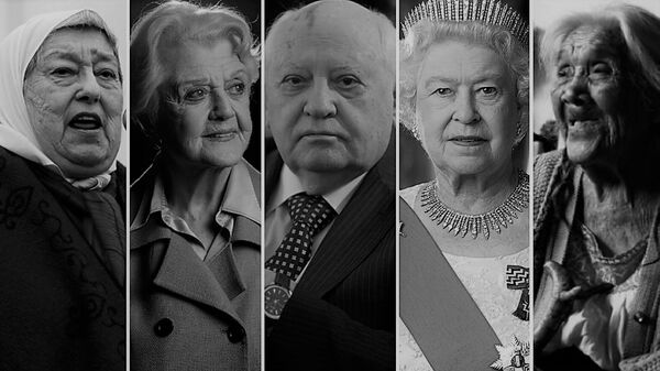 Líder de Madres de Plaza de Mayo, Hebe de Bonafini, la actriz y cantante irlandesa, británica​ y estadounidense Angela Lansbury, el último mandatario de la Unión Soviética, Mijaíl Gorbachov, La reina británica Isabel II, la mujer mexicana que inspiró a 'Mamá Coco', María Salud Ramírez  - Sputnik Mundo