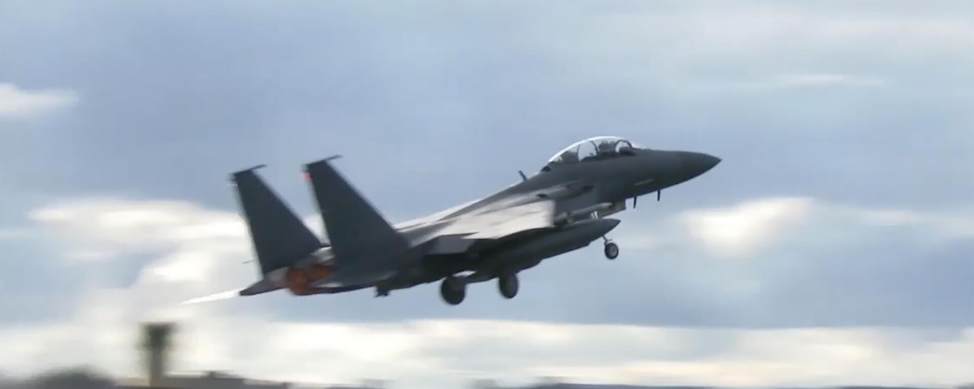 Caza F-15 de la Fuerza Aérea de Corea del Sur - Sputnik Mundo, 1920, 13.11.2024