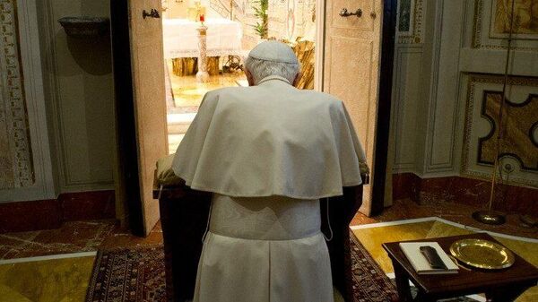 El papa Benedicto XVI falleció el último día del 2022 - Sputnik Mundo
