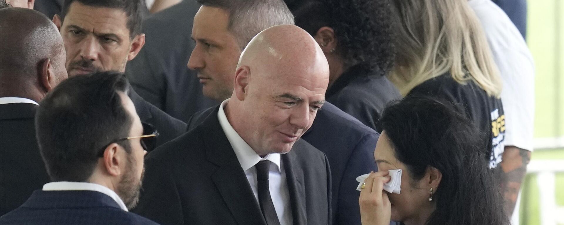 El presidente de la FIFA, Gianni Infantino, durante el funeral del goleador brasileño Pelé. - Sputnik Mundo, 1920, 02.01.2023