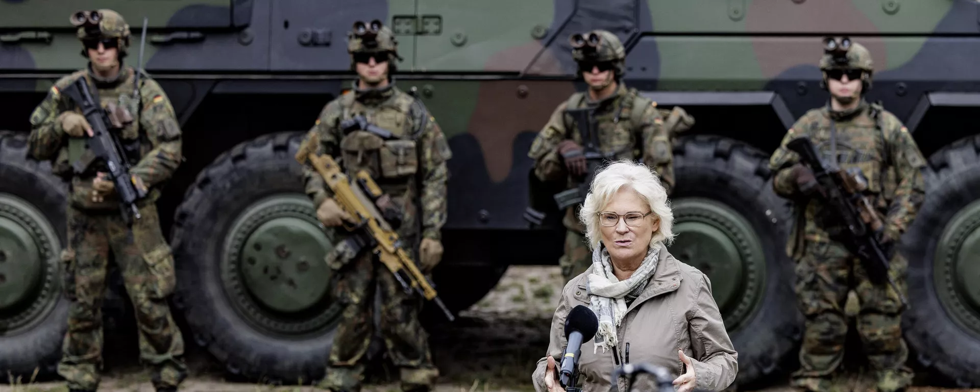 La ministra alemana de Defensa, Christine Lambrecht, durante una conferencia en Munster, Alemania, en julio de 2022 La ministra alemana de Defensa, Christine Lambrecht, durante una conferencia en Munster, Alemania, en julio de 2022 - Sputnik Mundo, 1920, 04.01.2023