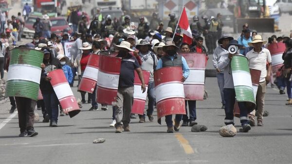 Las protestas en Perú - Sputnik Mundo