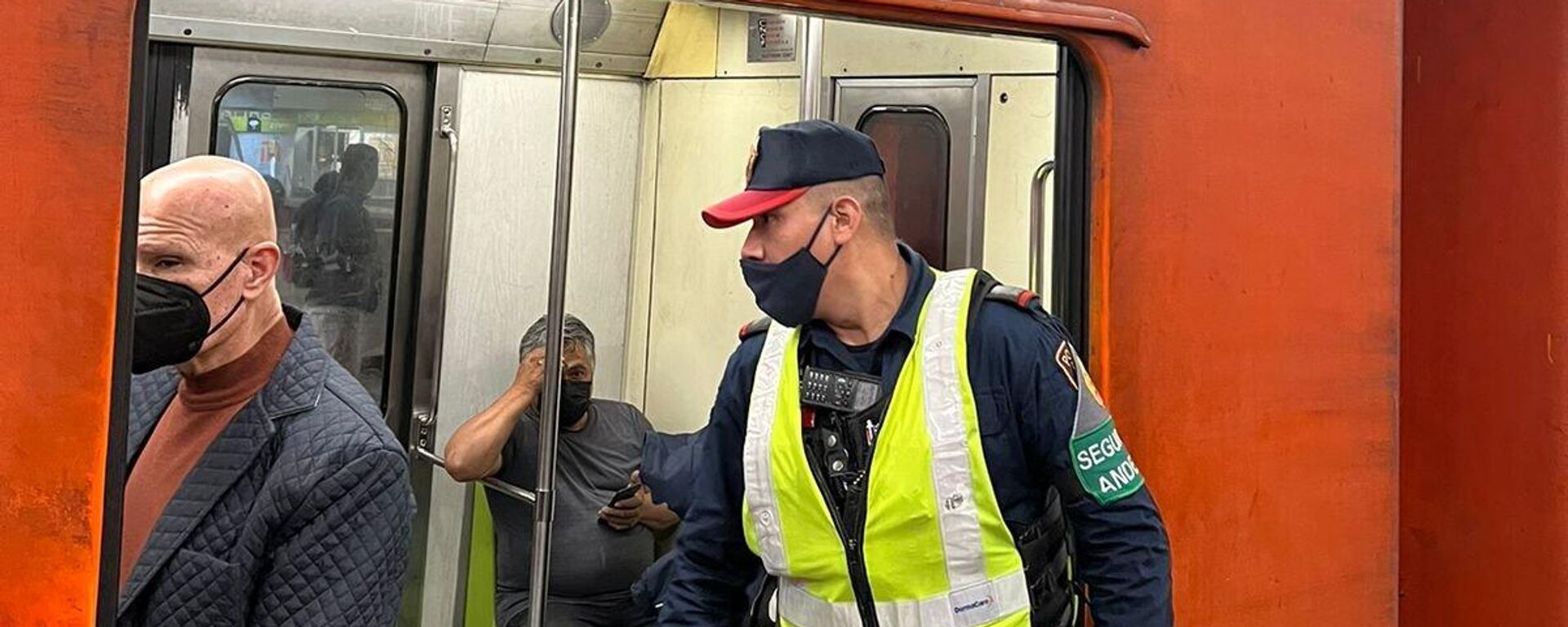 Inspección de vigilancia en la línea 3 del metro - Sputnik Mundo, 1920, 07.01.2023