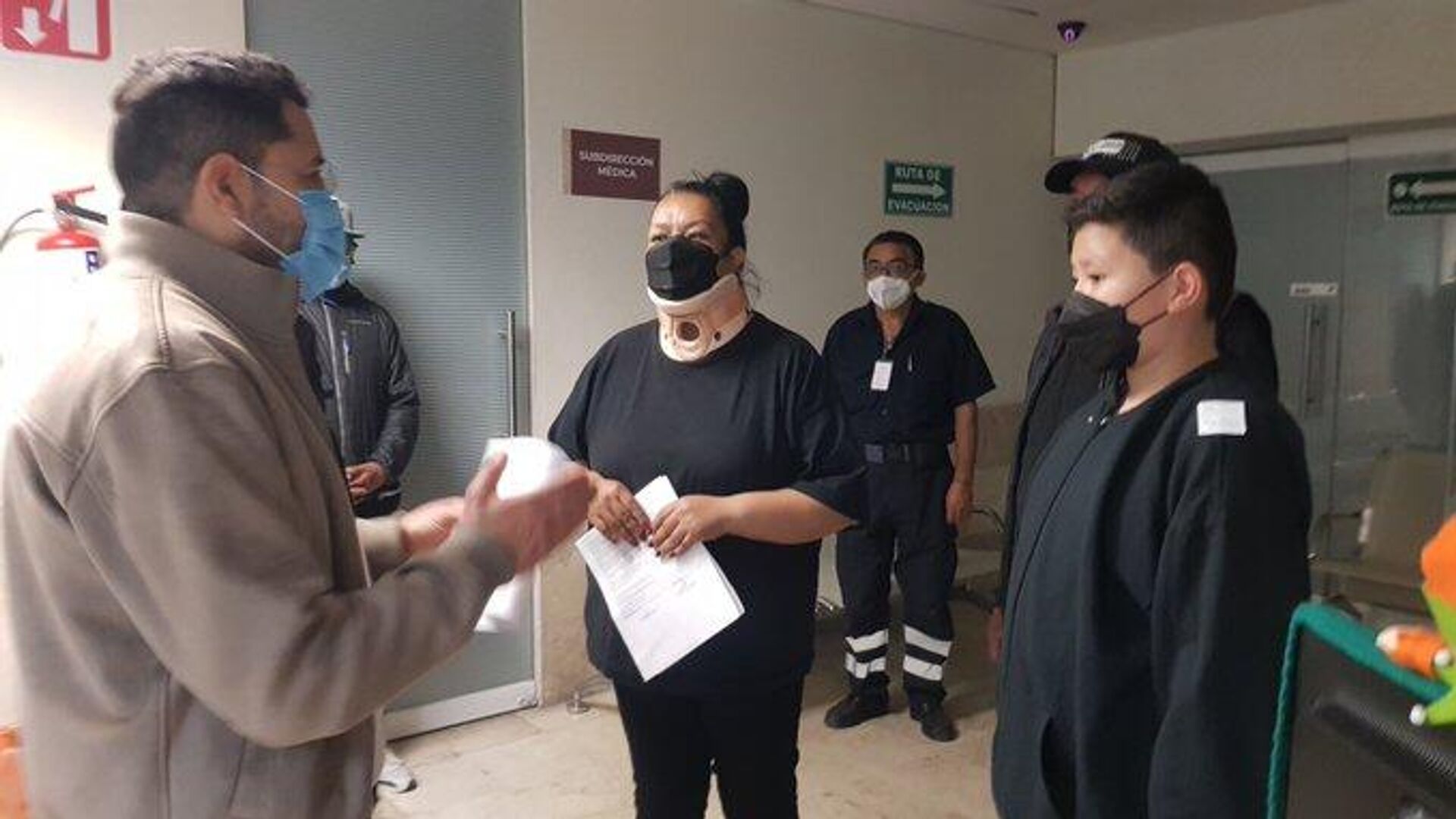 Autoridades capitalinas visitaron a los internados tras el accidente del metro. - Sputnik Mundo, 1920, 08.01.2023