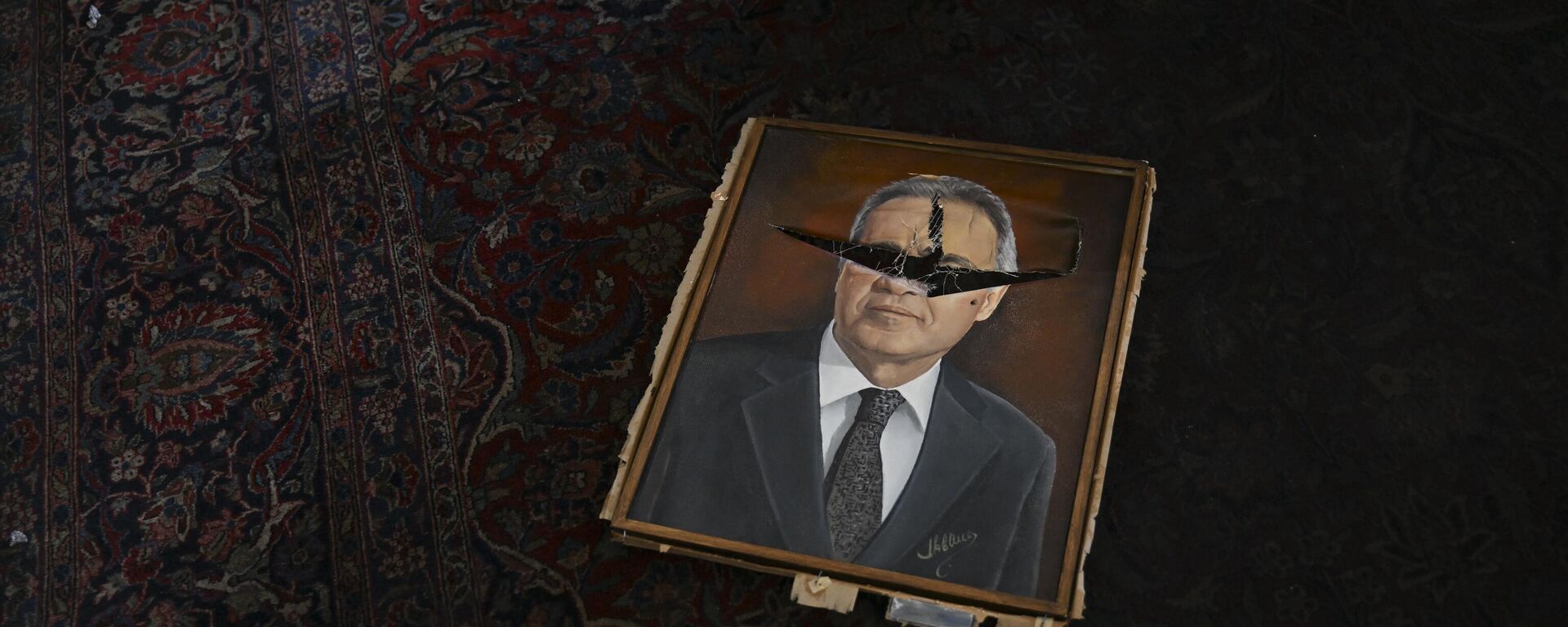 Una pintura vandalizada durante a la sede del Congreso de Brasil en Brasilia - Sputnik Mundo, 1920, 09.01.2023