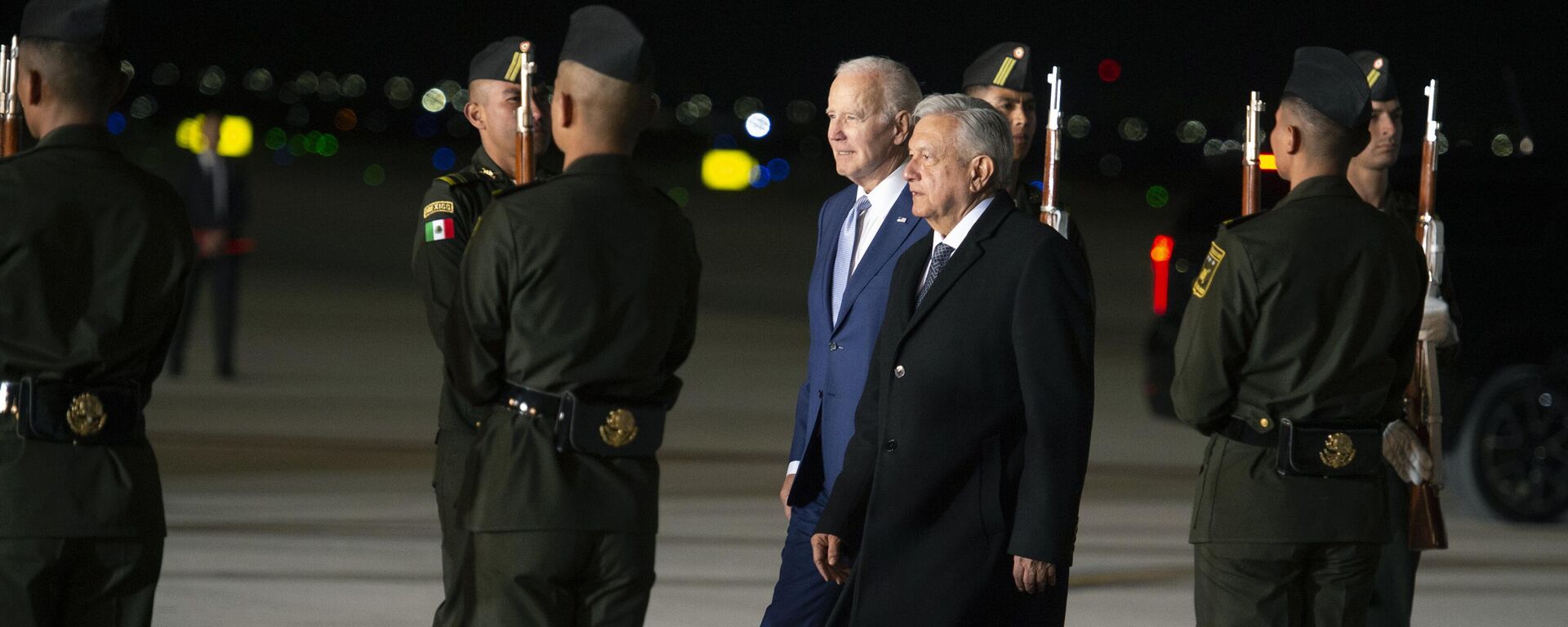 Los presidentes de México y Estados Unidos, Andrés Manuel López Obrador y Joe Biden. - Sputnik Mundo, 1920, 09.01.2023