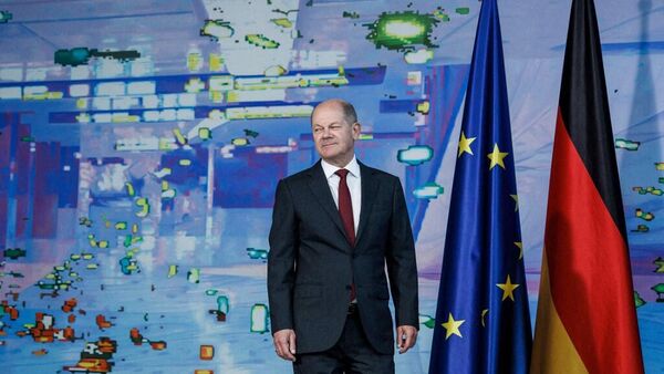 El canciller alemán Olaf Scholz durante la entrega del informe de la Comisión de Gas Natural y Calor, el 31 de octubre de 2022, en Berlín - Sputnik Mundo