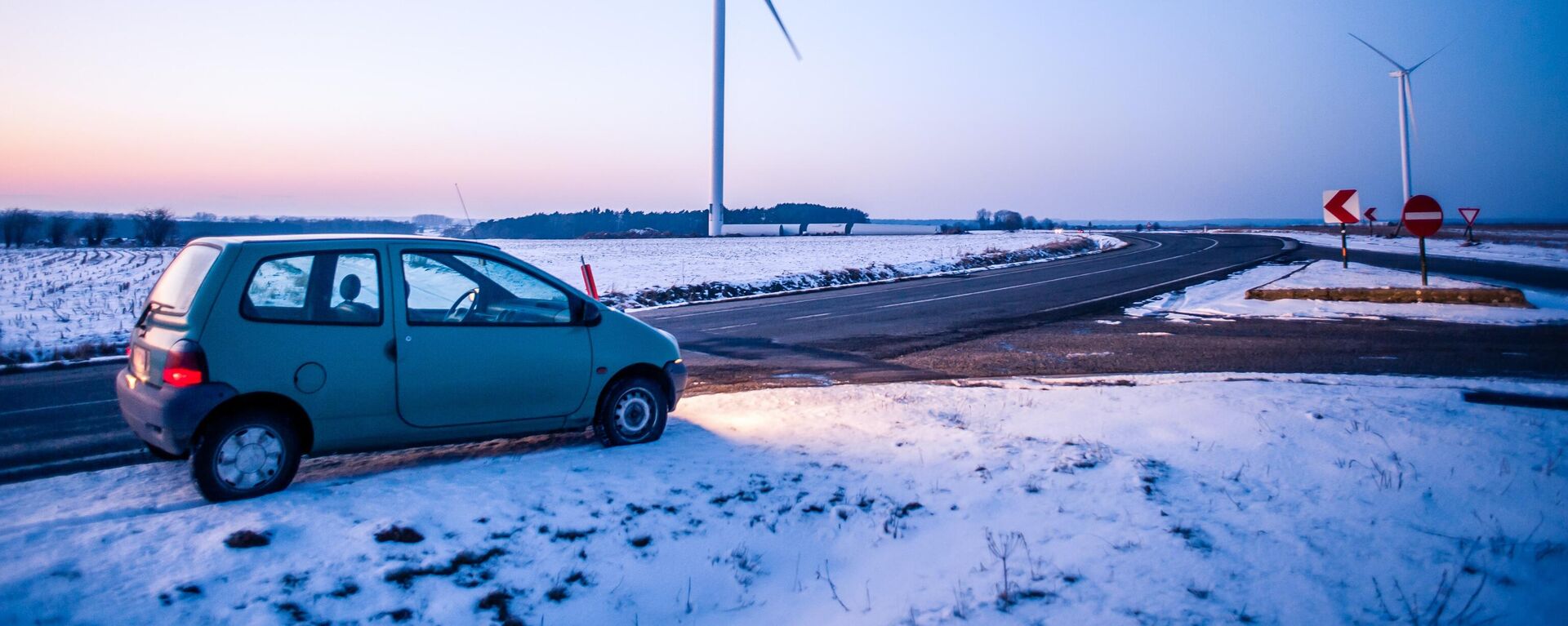 Un vehículo modelo Twingo. Imagen referencial - Sputnik Mundo, 1920, 12.01.2023