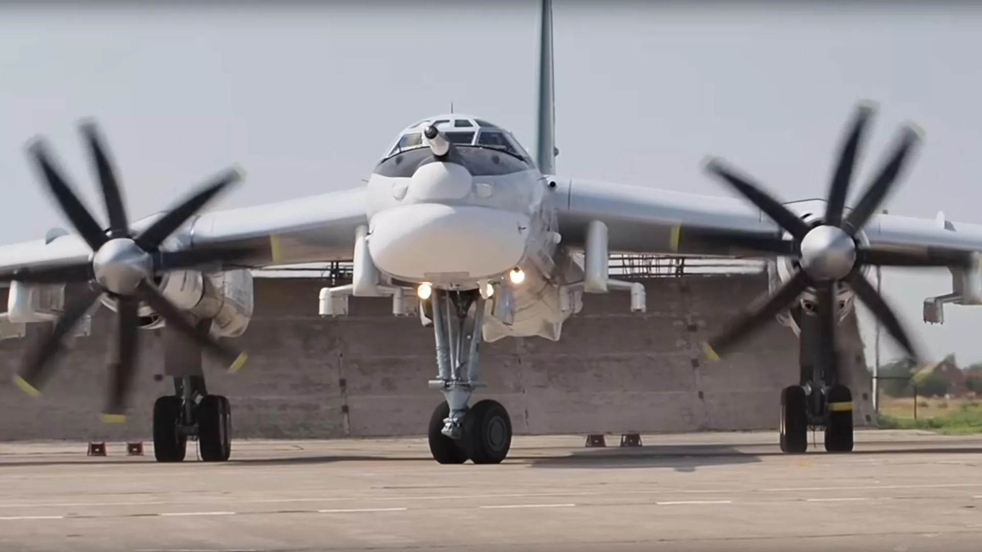 Bombardero portamisiles ruso Tu-95MSM