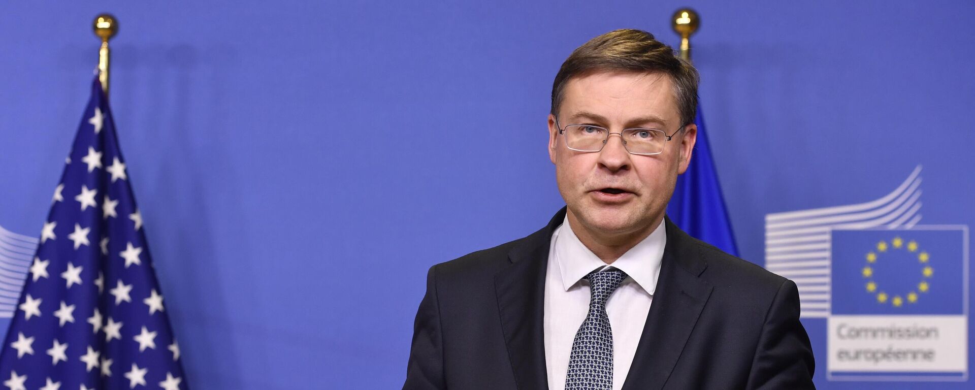 Valdis Dombrovskis, el vicepresidente de la Comisión Europea (CE) - Sputnik Mundo, 1920, 19.01.2023