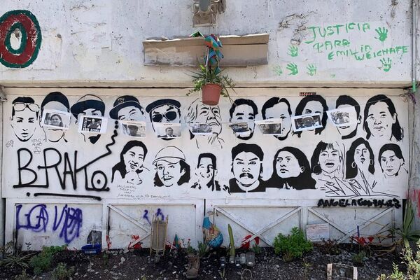 El Jardín de la Resistencia, espacio de memoria en el antuguo acceso a la estación Baquedano en Santiago - Sputnik Mundo