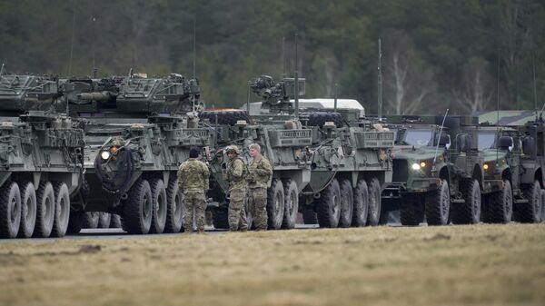 Stryker, vehículos blindados de EEUU  - Sputnik Mundo