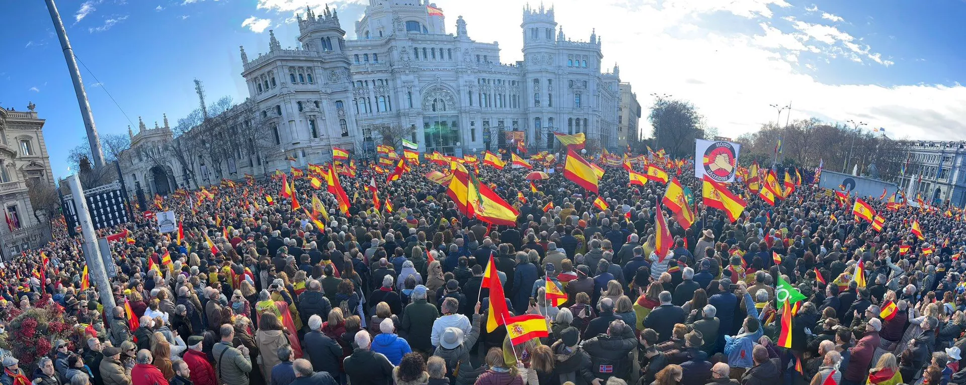 Manifestación en Madrid contra Pedro Sánchez, presidente del Gobierno de España - Sputnik Mundo, 1920, 22.01.2023