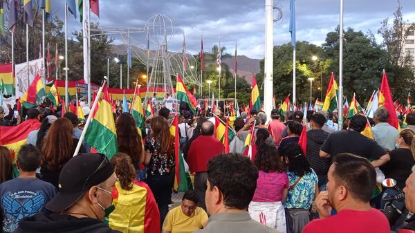 Manifestantes piden la liberación de Luis Fernado Camacho en Cochabamba, Bolivia - Sputnik Mundo