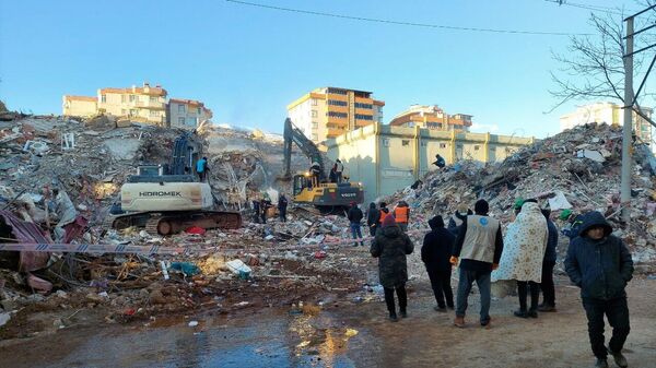 Las consecuencias del terremoto en Turquía - Sputnik Mundo