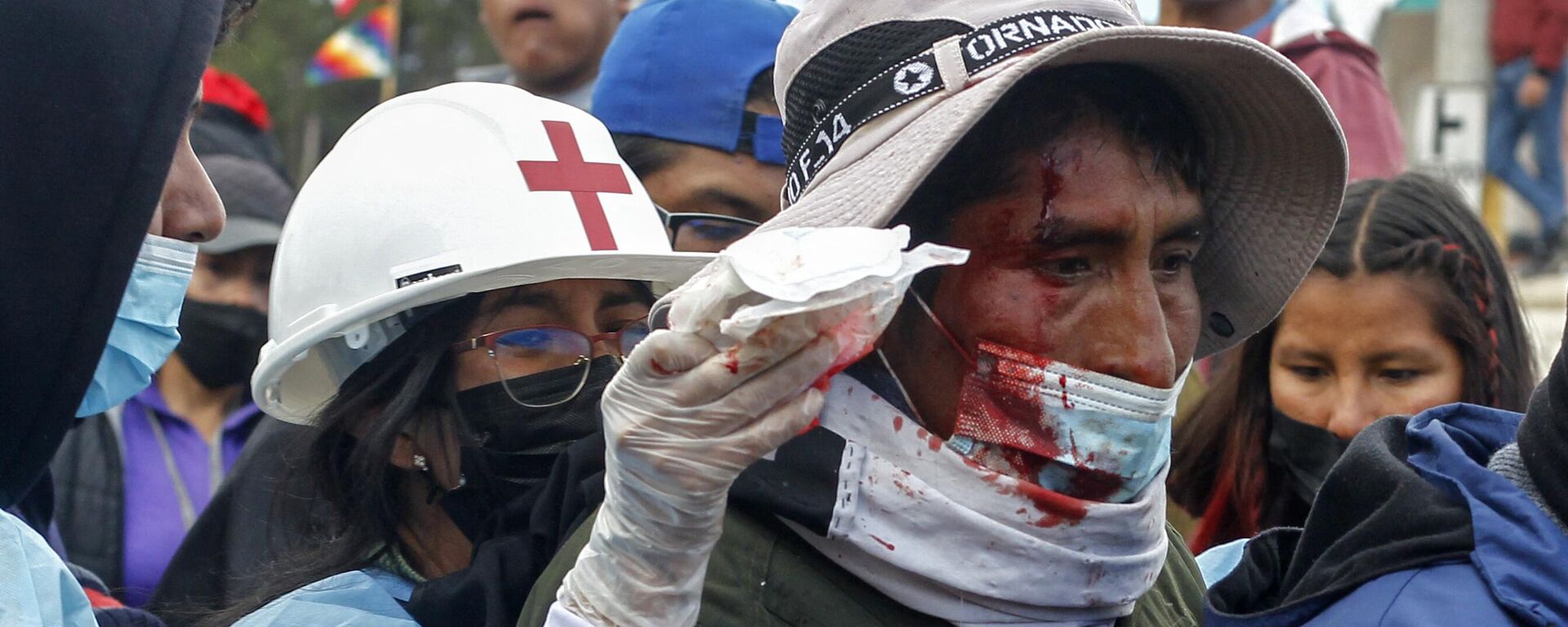 Habitantes de Juliaca, Perú, conmemoran un mes de la represión y vuelven a sufrir un choque con la policía. - Sputnik Mundo, 1920, 10.02.2023