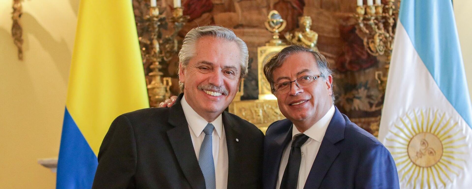 Los presidentes de Argentina y Colombia, Alberto Fernández y Gustavo Petro, de izquierda a derecha. - Sputnik Mundo, 1920, 12.02.2023