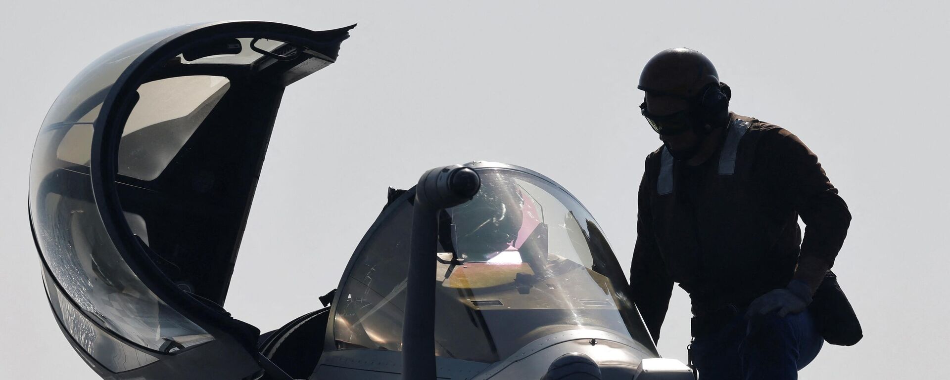 Piloto francés (imagen referencial) - Sputnik Mundo, 1920, 16.02.2023