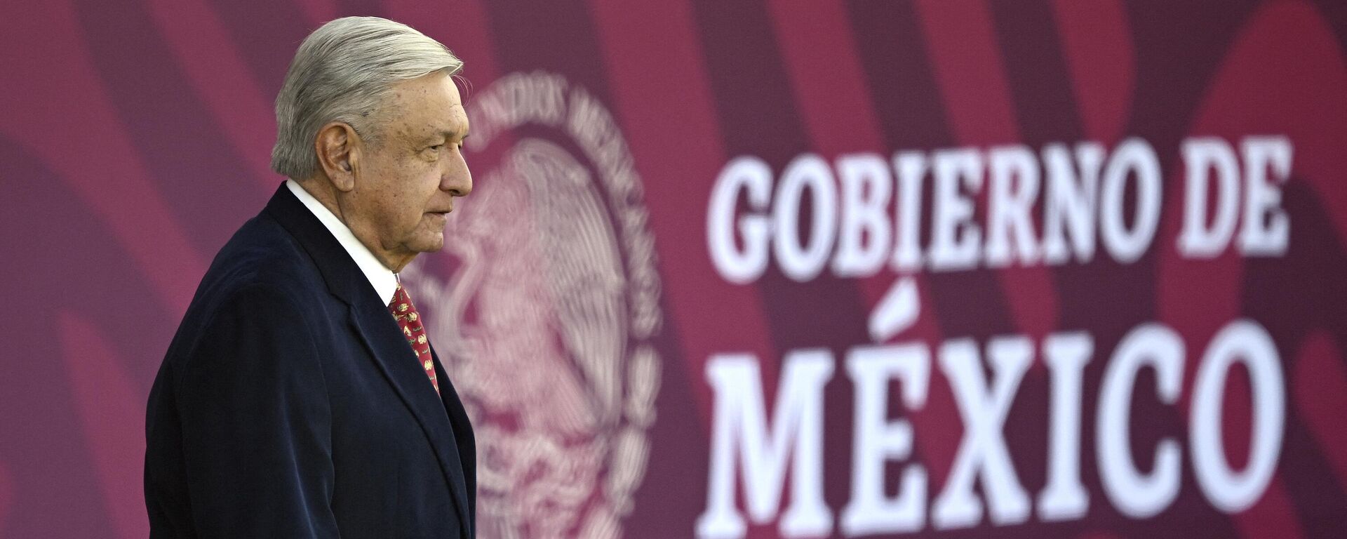 El presidente de México, Andrés Manuel López Obrador, habló sobre la marcha en defensa del Instituto Nacional Electoral. - Sputnik Mundo, 1920, 27.02.2023