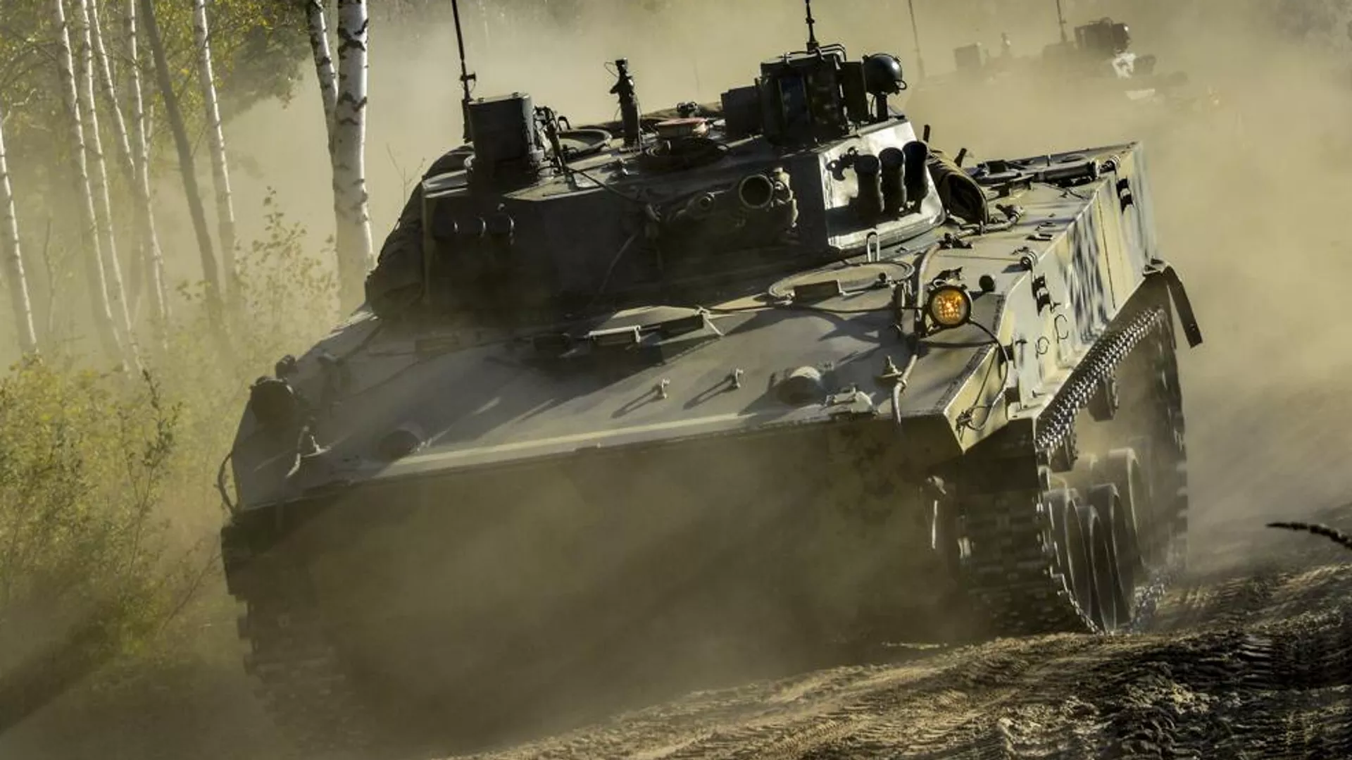 Un vehículo de combate aerotransportado BMD-4M del Ejército ruso