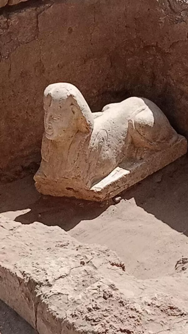El análisis inicial del rostro de la estatua sugirió que se trataba de una representación del emperador Claudio (1 de agosto de 10 a. C.— 13 de octubre de 54 d. C.). - Sputnik Mundo