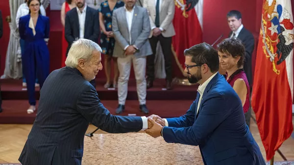 Gabriel Boric realiza cambios en su gabinete a un año de su Gobierno - Sputnik Mundo