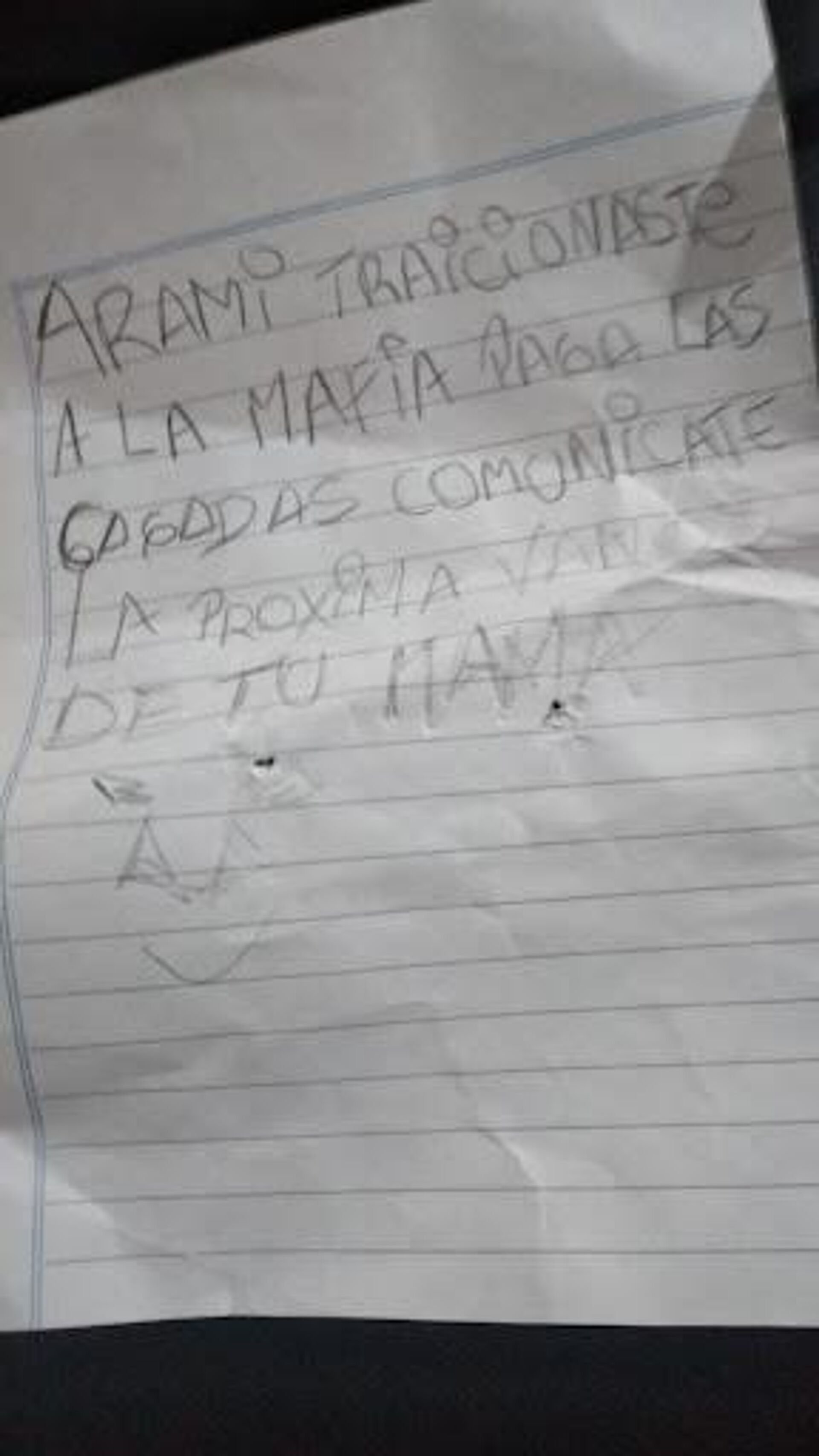 Traicionaste a la mafia. Paga las cagadas. Comunicate. La próxima vamos a lo de tu mamá: el mensaje mafioso que es investigado por la Policía de Rosario, Argentina - Sputnik Mundo, 1920, 10.03.2023